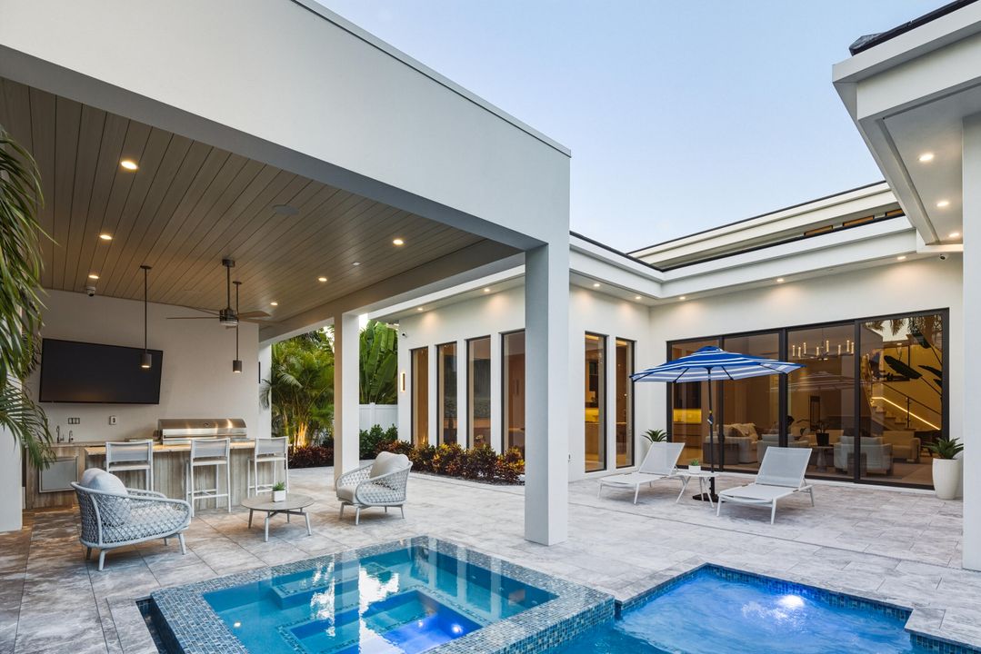 En Venta: $6,690,000 (5 camas, 6 baños, 5443 Pies cuadrados)