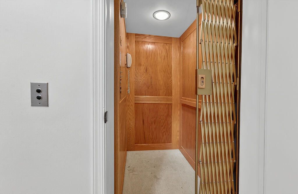 For Rent: $3,700 (2 beds, 2 baths, 1822 Square Feet)