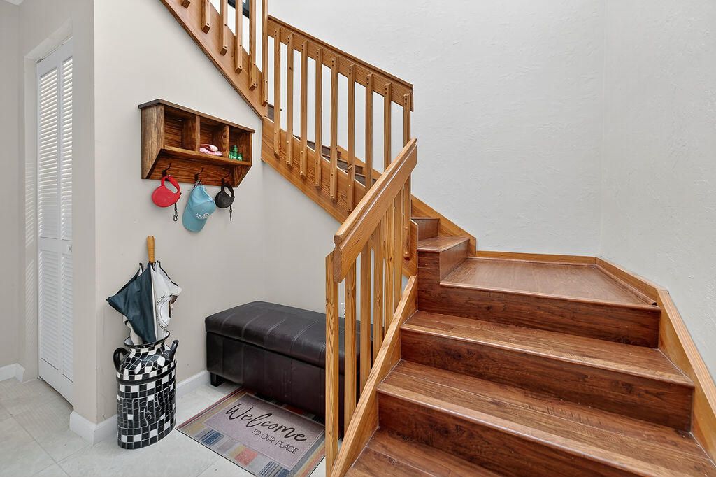 For Rent: $3,700 (2 beds, 2 baths, 1822 Square Feet)