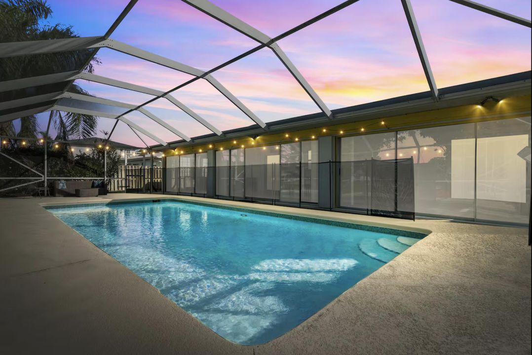 出租: $10,500 (3 贝兹, 2 浴室, 1908 平方英尺)