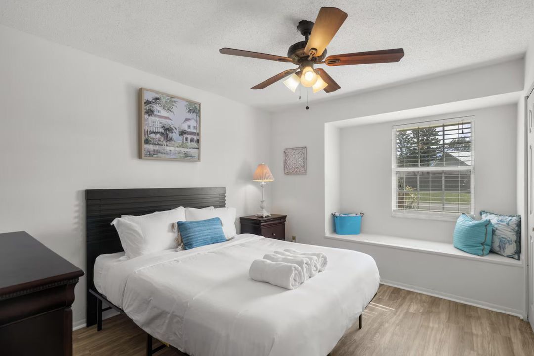 出租: $10,500 (3 贝兹, 2 浴室, 1908 平方英尺)