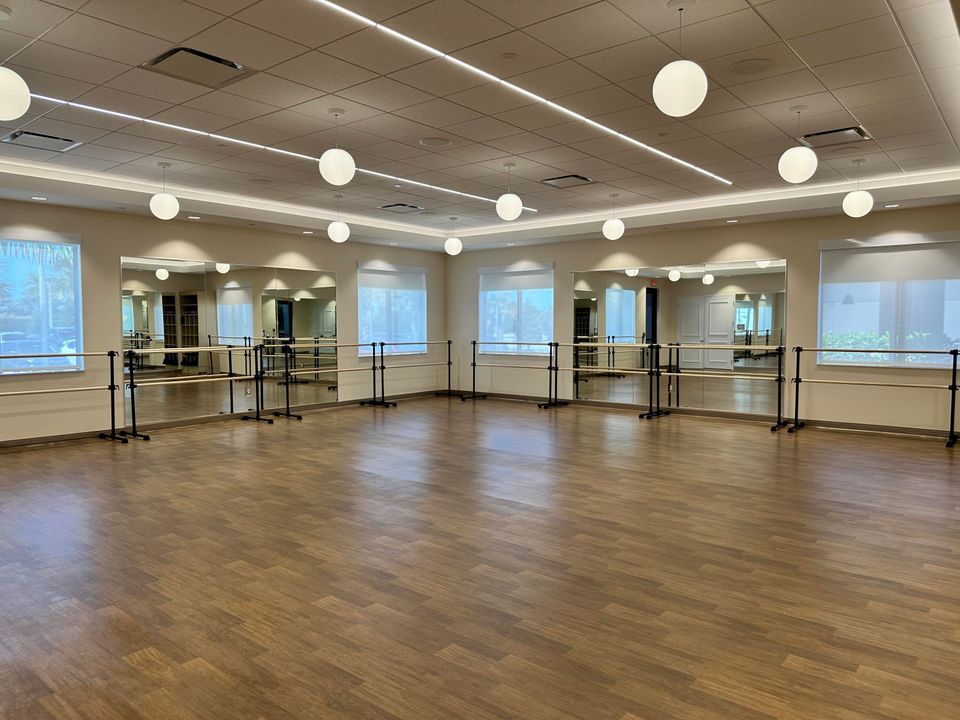 待售: $769,000 (3 贝兹, 2 浴室, 2580 平方英尺)