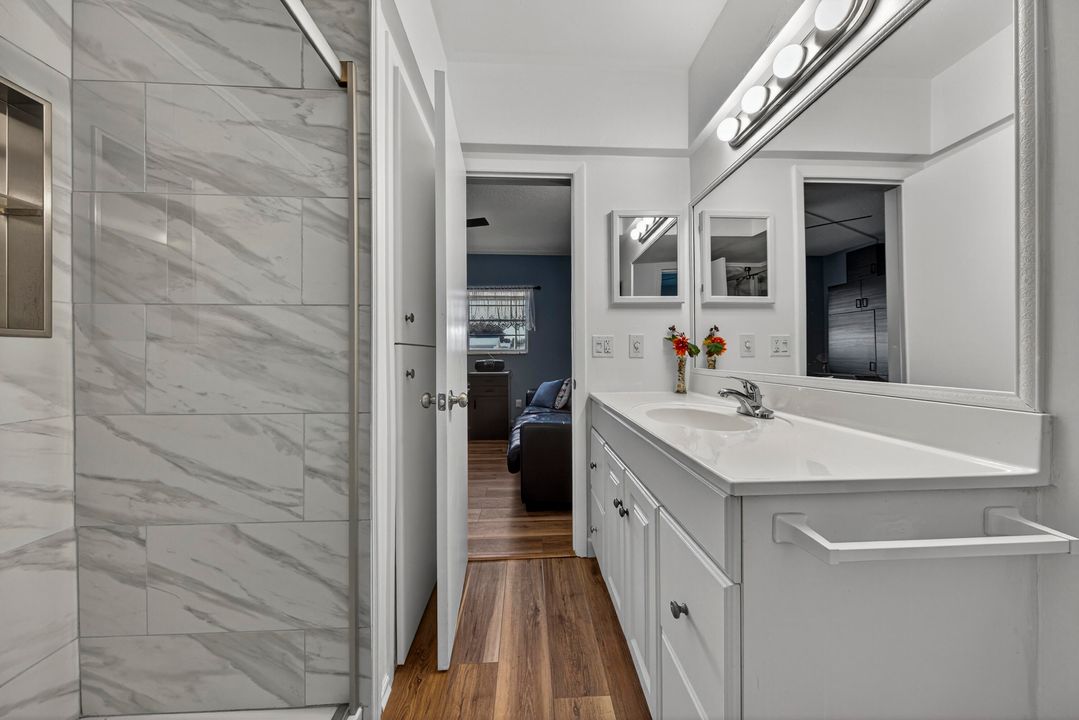 For Sale: $150,000 (2 beds, 1 baths, 750 Square Feet)