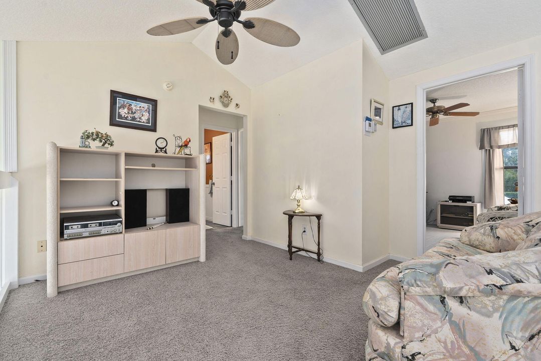 На продажу: $782,500 (4 спален, 2 ванн, 2254 Квадратных фут)