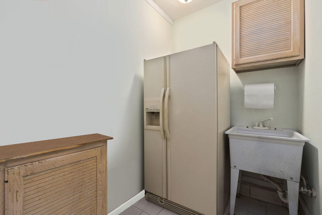 На продажу: $782,500 (4 спален, 2 ванн, 2254 Квадратных фут)