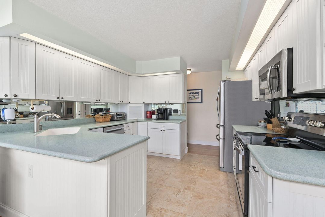 На продажу: $782,500 (4 спален, 2 ванн, 2254 Квадратных фут)