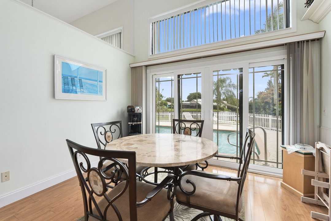 На продажу: $782,500 (4 спален, 2 ванн, 2254 Квадратных фут)