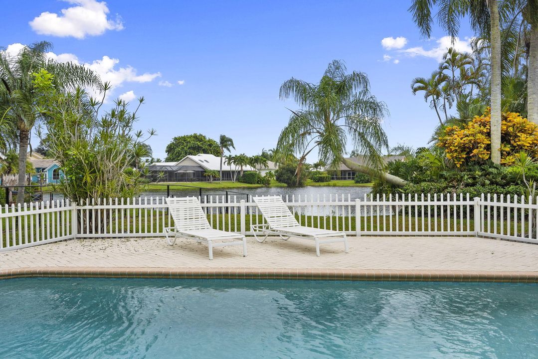 На продажу: $782,500 (4 спален, 2 ванн, 2254 Квадратных фут)