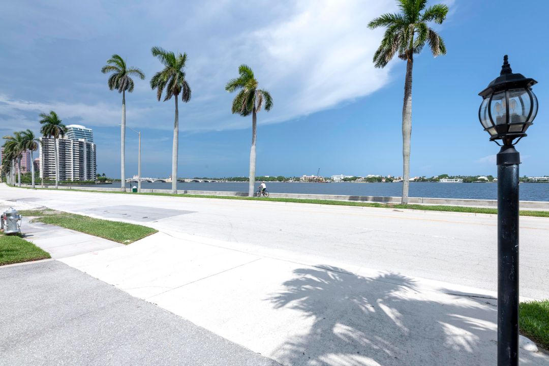 For Rent: $2,600 (1 beds, 1 baths, 673 Square Feet)