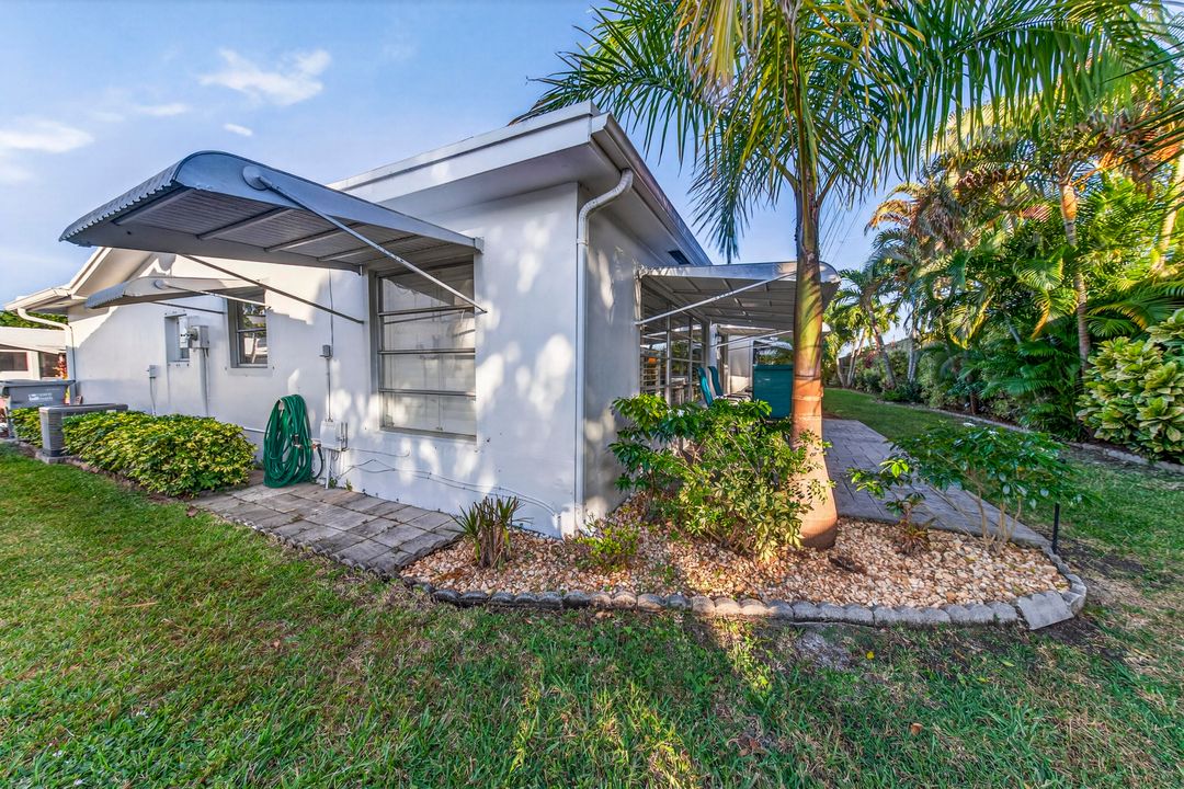 Active With Contract: $299,000 (2 beds, 1 baths, 1395 Square Feet)