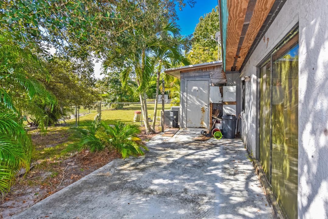 Activo con contrato: $225,000 (2 camas, 2 baños, 1208 Pies cuadrados)