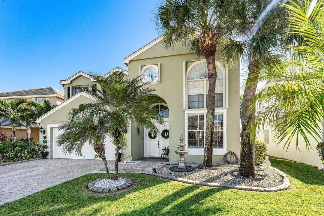 For Sale: $749,900 (4 beds, 3 baths, 3033 Square Feet)