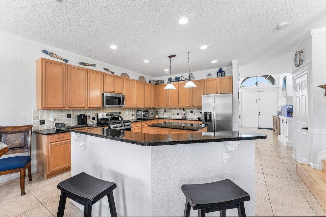 For Sale: $749,900 (4 beds, 3 baths, 3033 Square Feet)