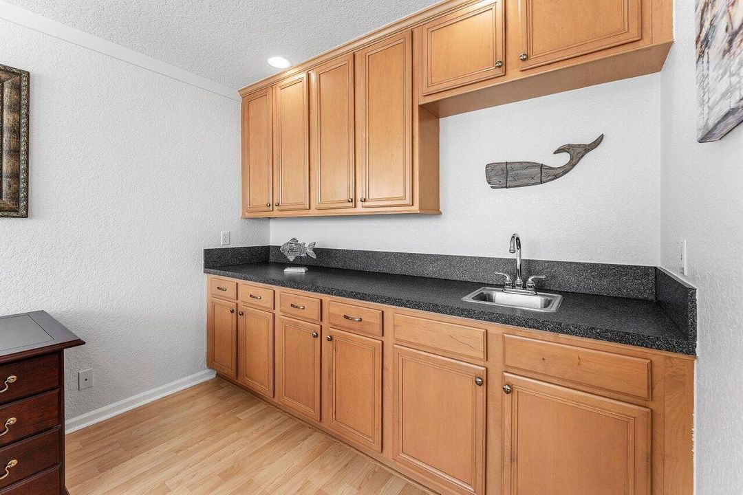 For Sale: $749,900 (4 beds, 3 baths, 3033 Square Feet)