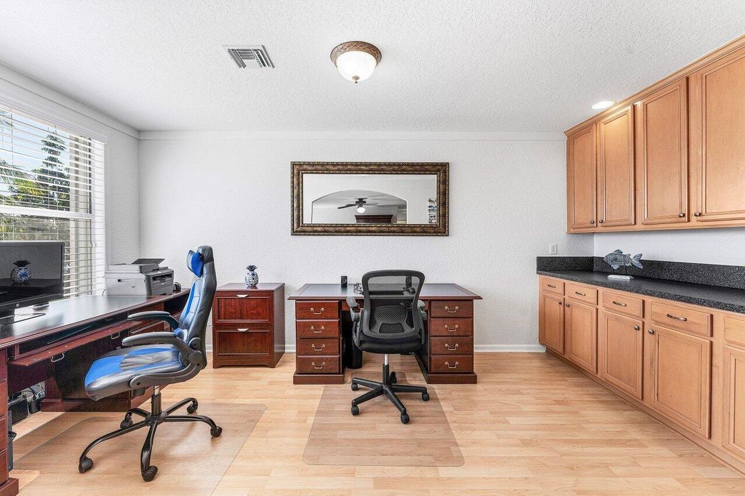 For Sale: $749,900 (4 beds, 3 baths, 3033 Square Feet)