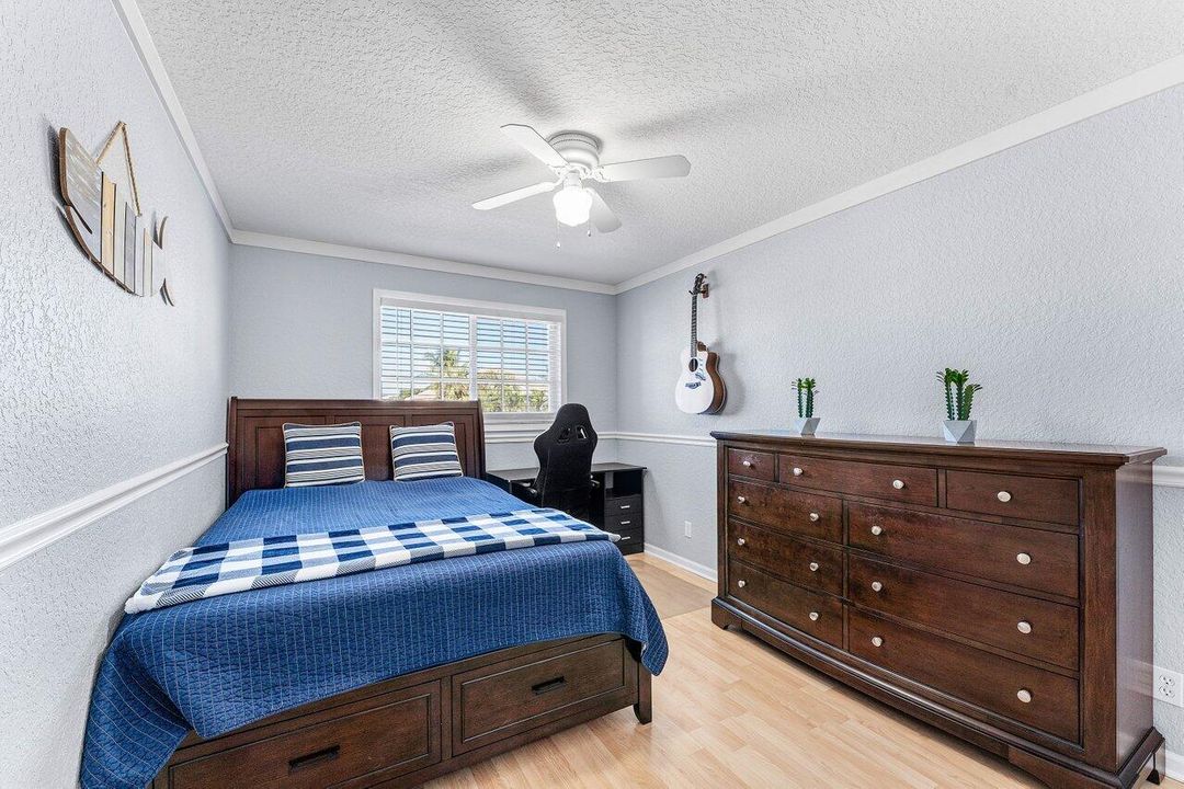 For Sale: $749,900 (4 beds, 3 baths, 3033 Square Feet)