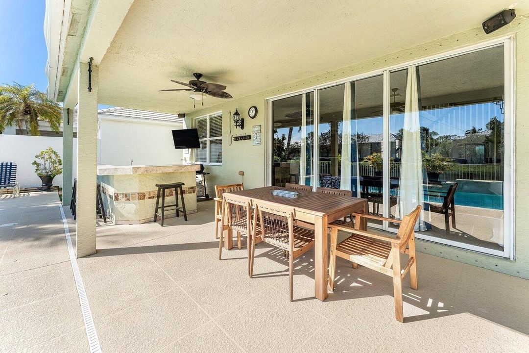 For Sale: $749,900 (4 beds, 3 baths, 3033 Square Feet)