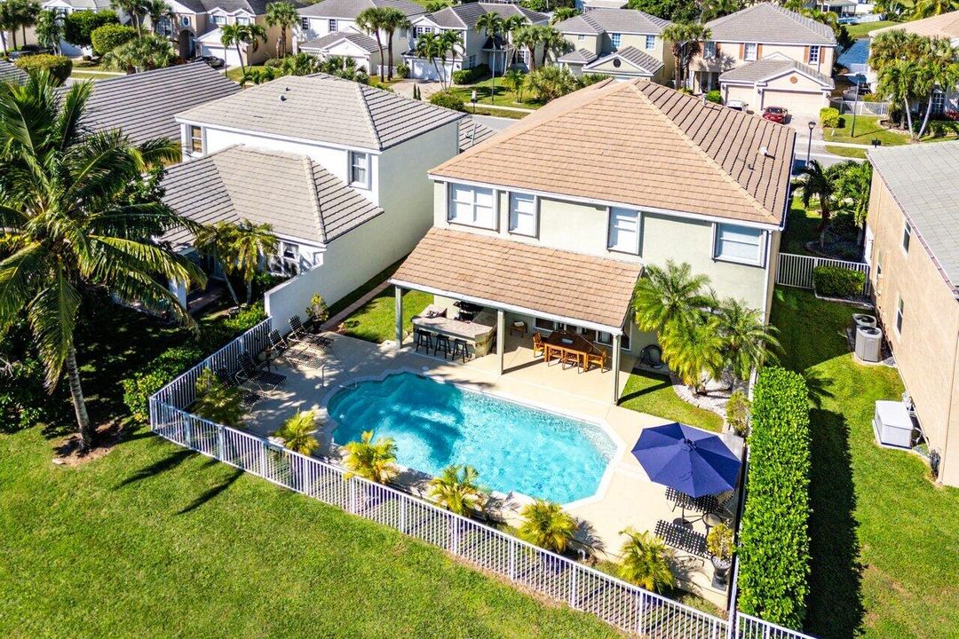 For Sale: $749,900 (4 beds, 3 baths, 3033 Square Feet)