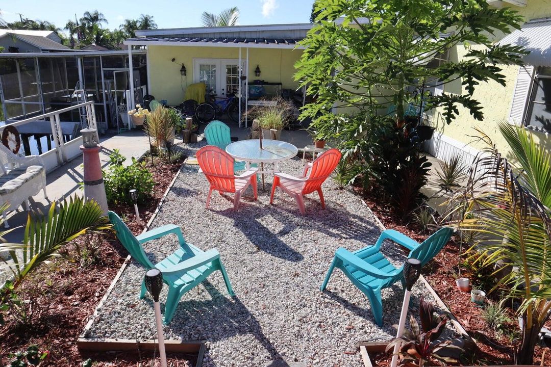 For Sale: $279,900 (2 beds, 2 baths, 1577 Square Feet)