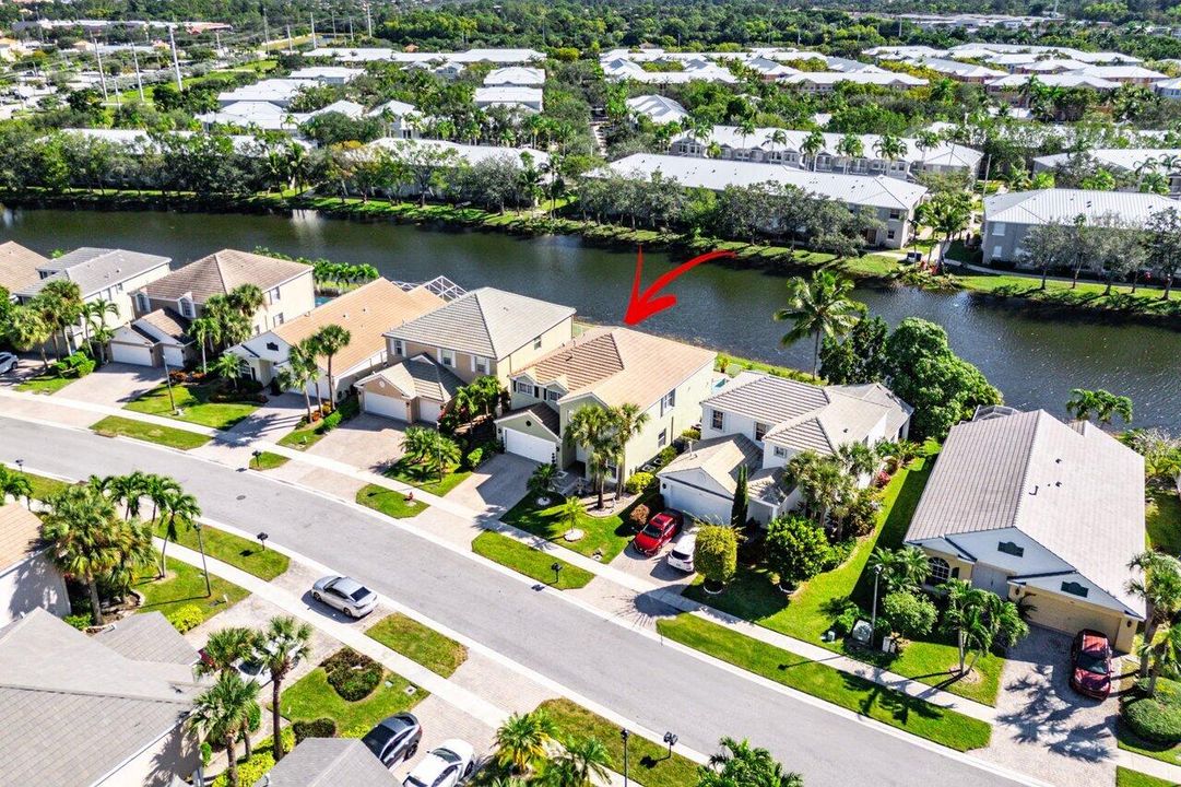 For Sale: $749,900 (4 beds, 3 baths, 3033 Square Feet)