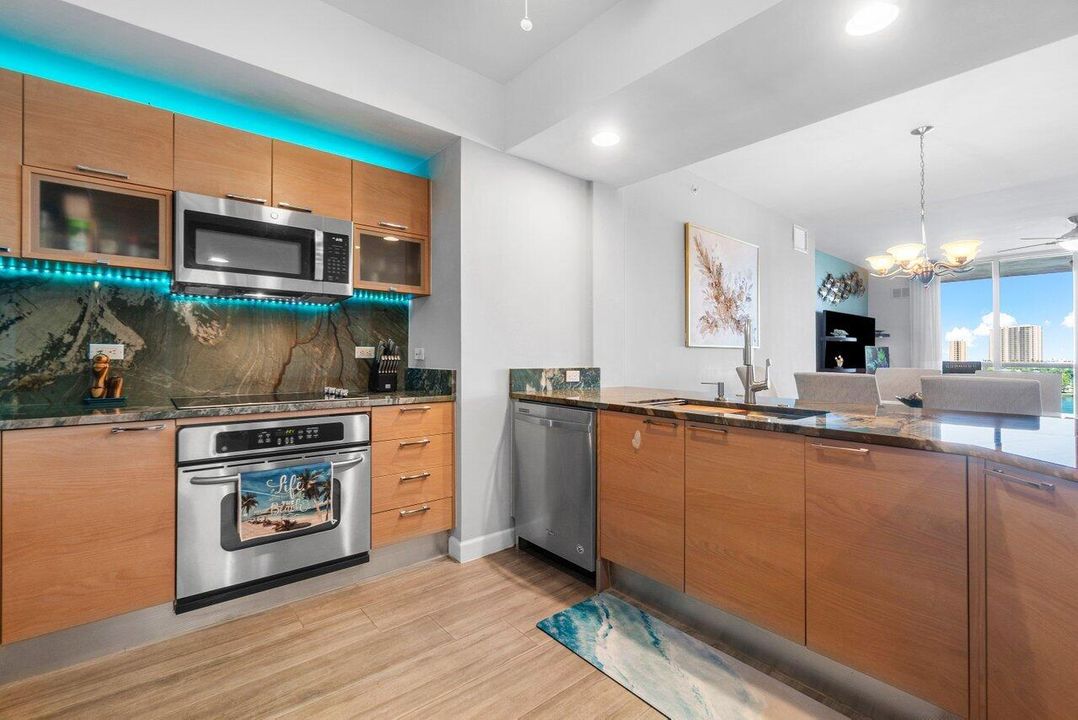 En Renta: $6,000 (3 camas, 3 baños, 1848 Pies cuadrados)