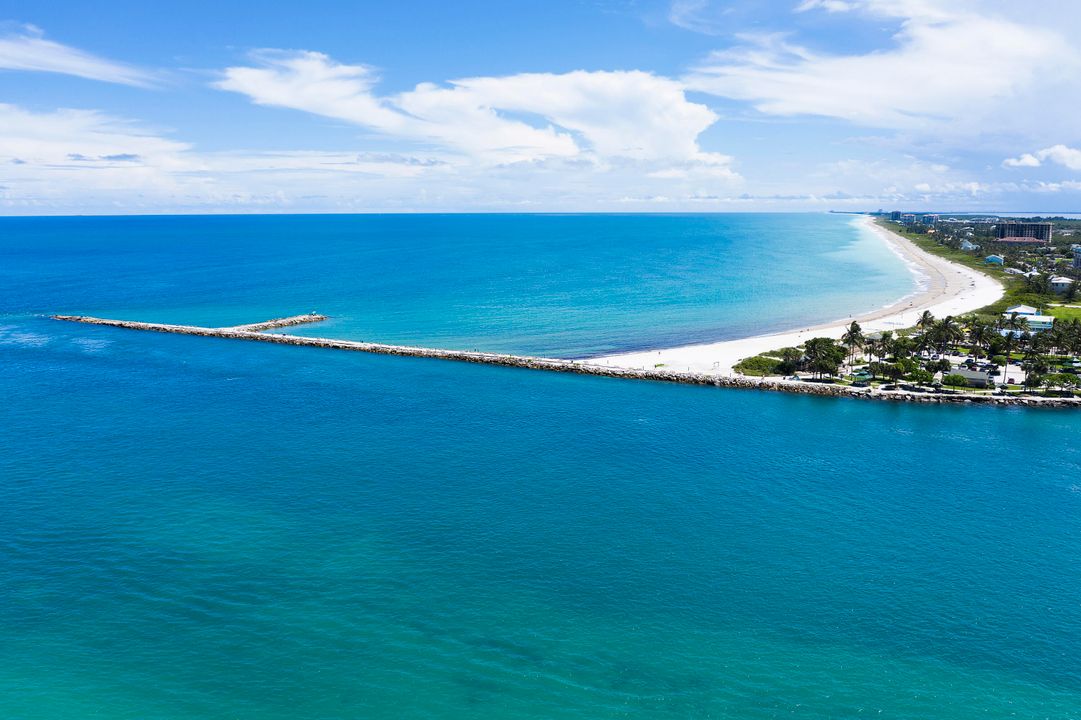 For Sale: $375,000 (1 beds, 2 baths, 1694 Square Feet)