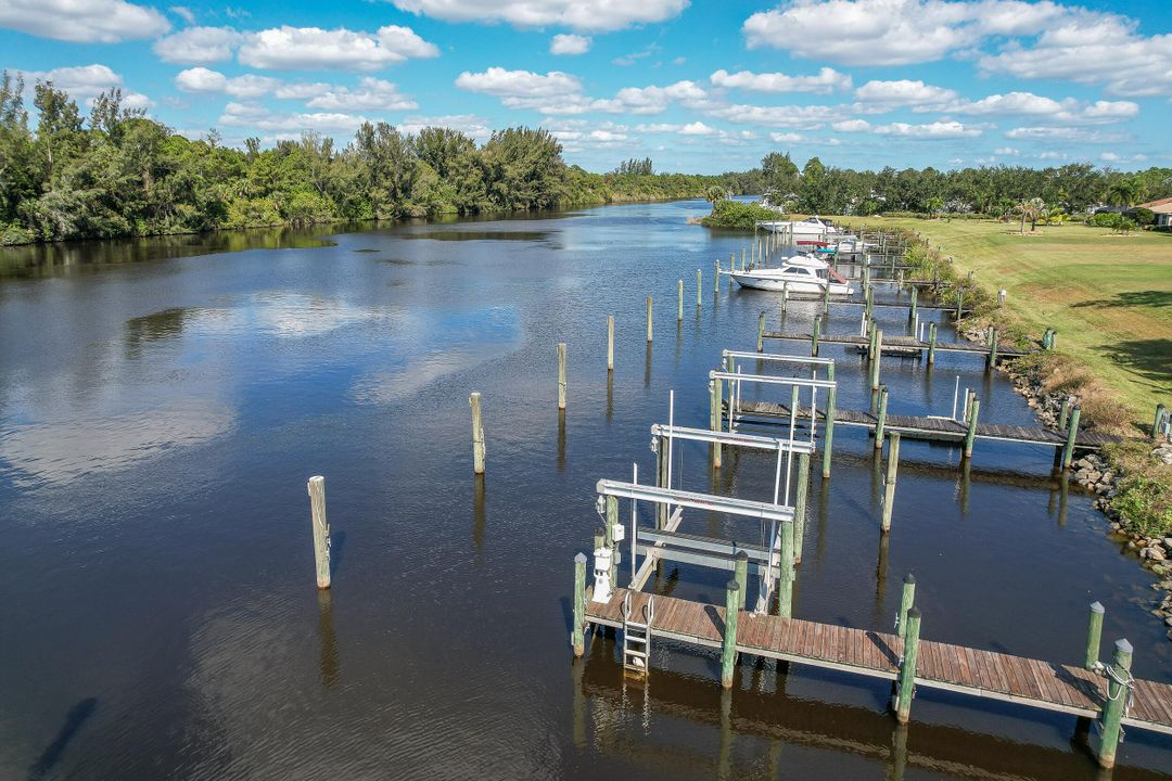 For Sale: $749,900 (4 beds, 2 baths, 2100 Square Feet)