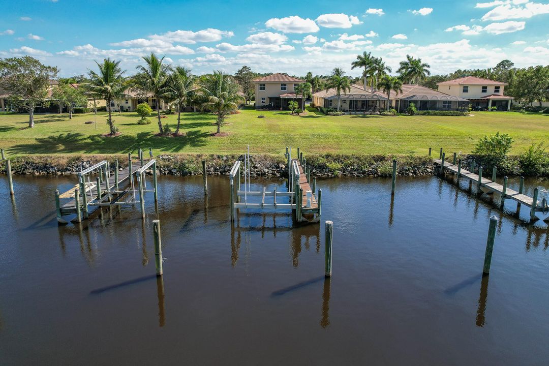 For Sale: $749,900 (4 beds, 2 baths, 2100 Square Feet)