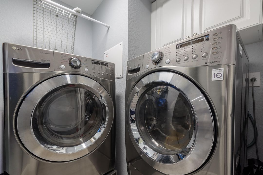 For Sale: $749,900 (4 beds, 2 baths, 2100 Square Feet)