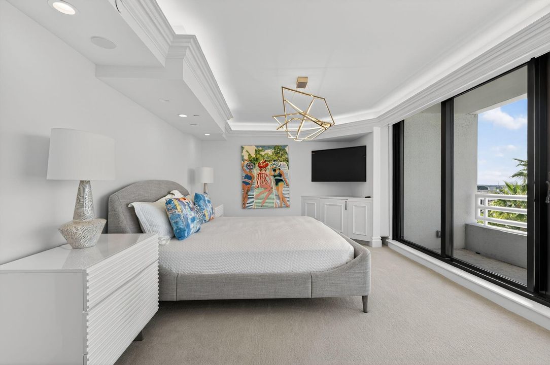 For Sale: $3,750,000 (3 beds, 3 baths, 2792 Square Feet)