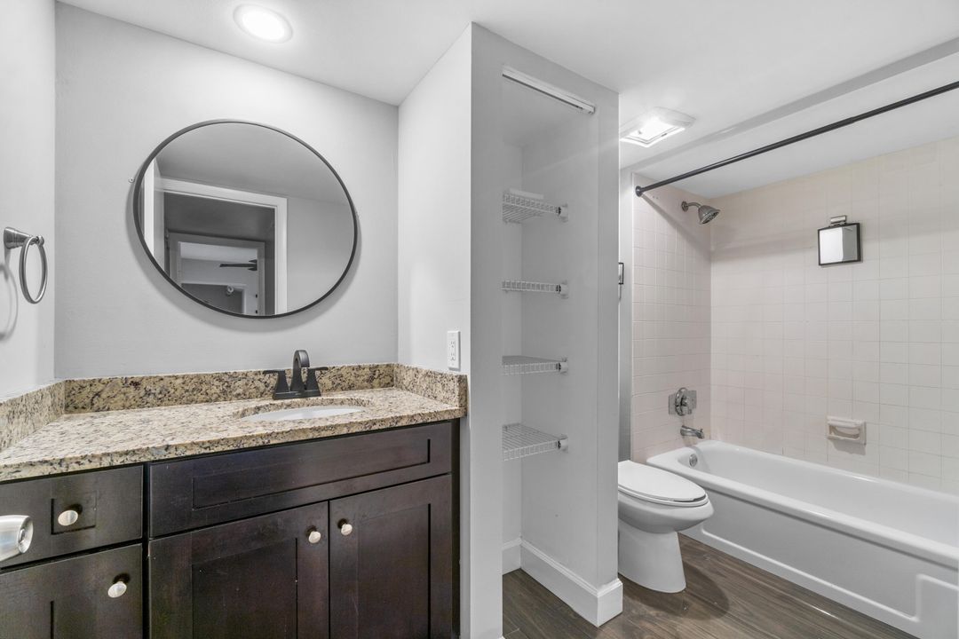 For Rent: $2,700 (2 beds, 2 baths, 1236 Square Feet)