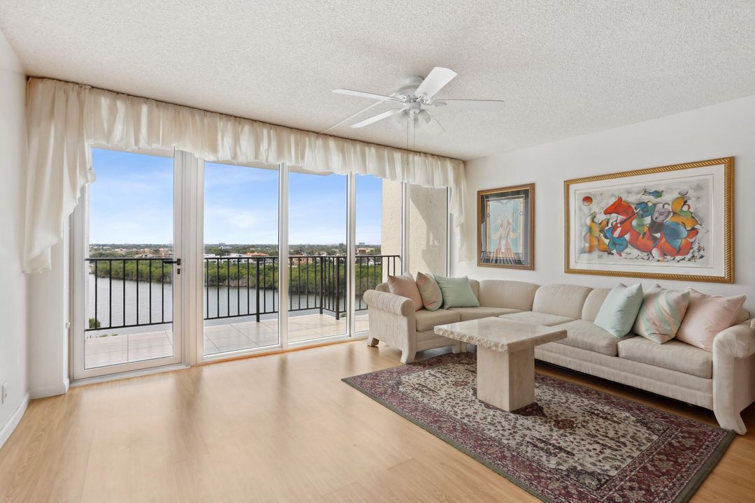 В аренду: $5,000 (1 спален, 1 ванн, 1053 Квадратных фут)