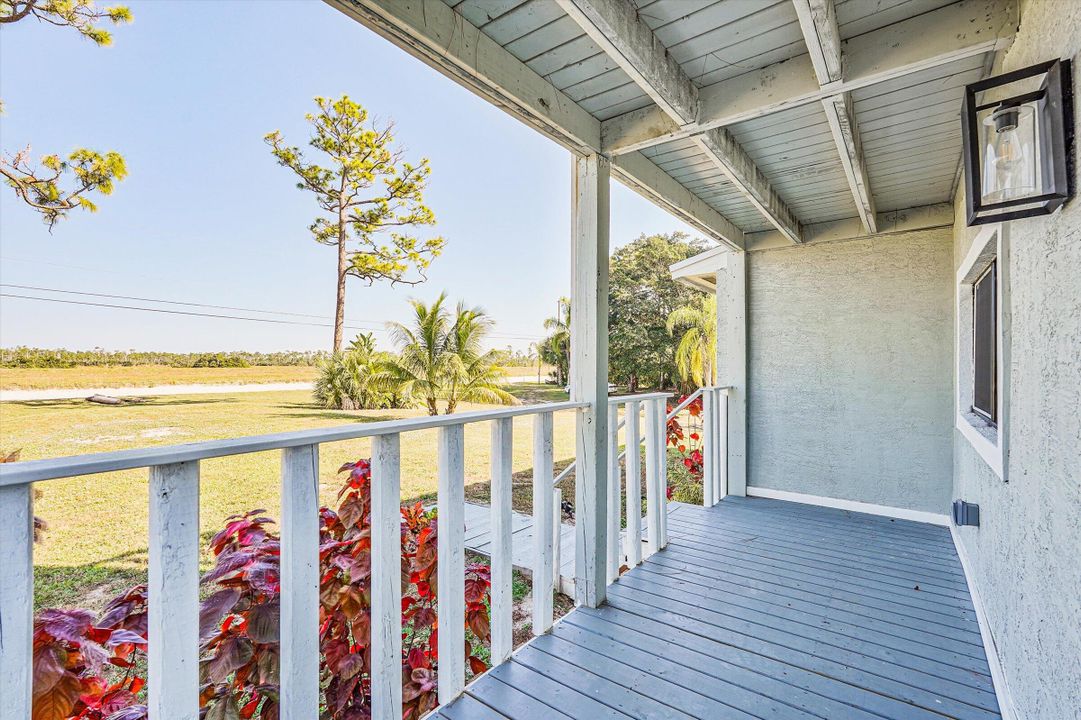 For Sale: $529,000 (3 beds, 2 baths, 1392 Square Feet)