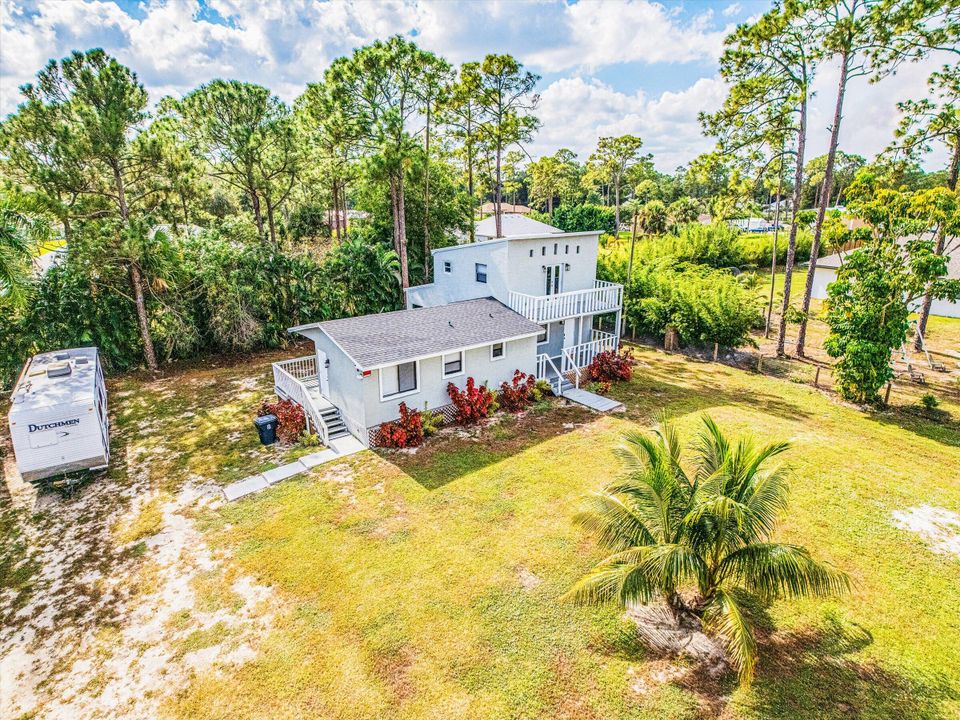 For Sale: $529,000 (3 beds, 2 baths, 1392 Square Feet)