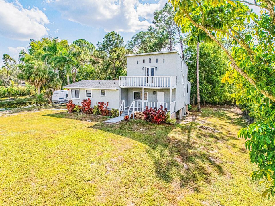 For Sale: $529,000 (3 beds, 2 baths, 1392 Square Feet)