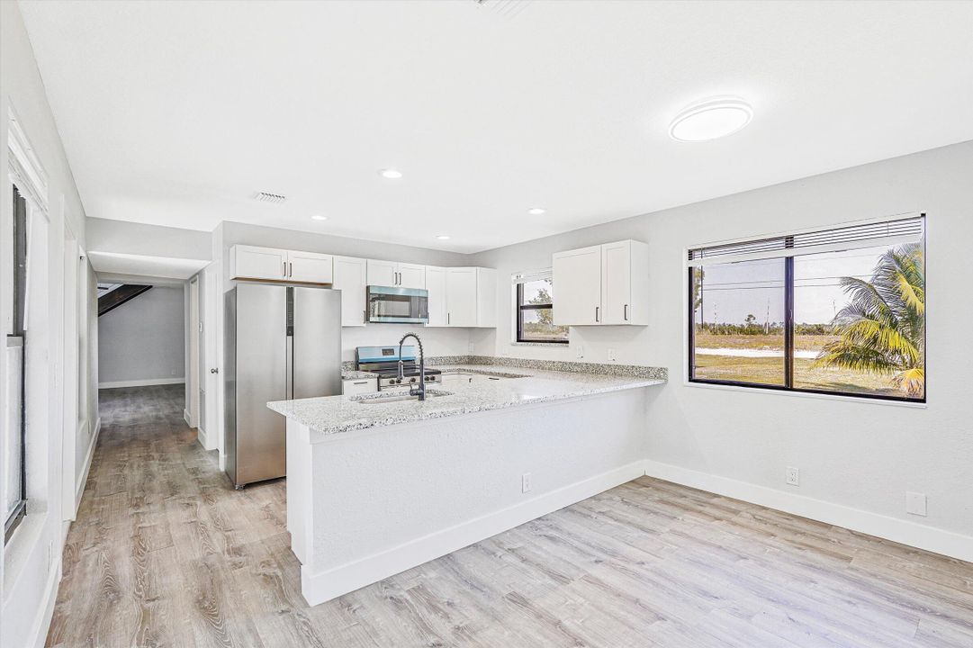 For Sale: $529,000 (3 beds, 2 baths, 1392 Square Feet)