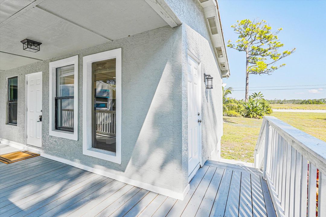 For Sale: $529,000 (3 beds, 2 baths, 1392 Square Feet)