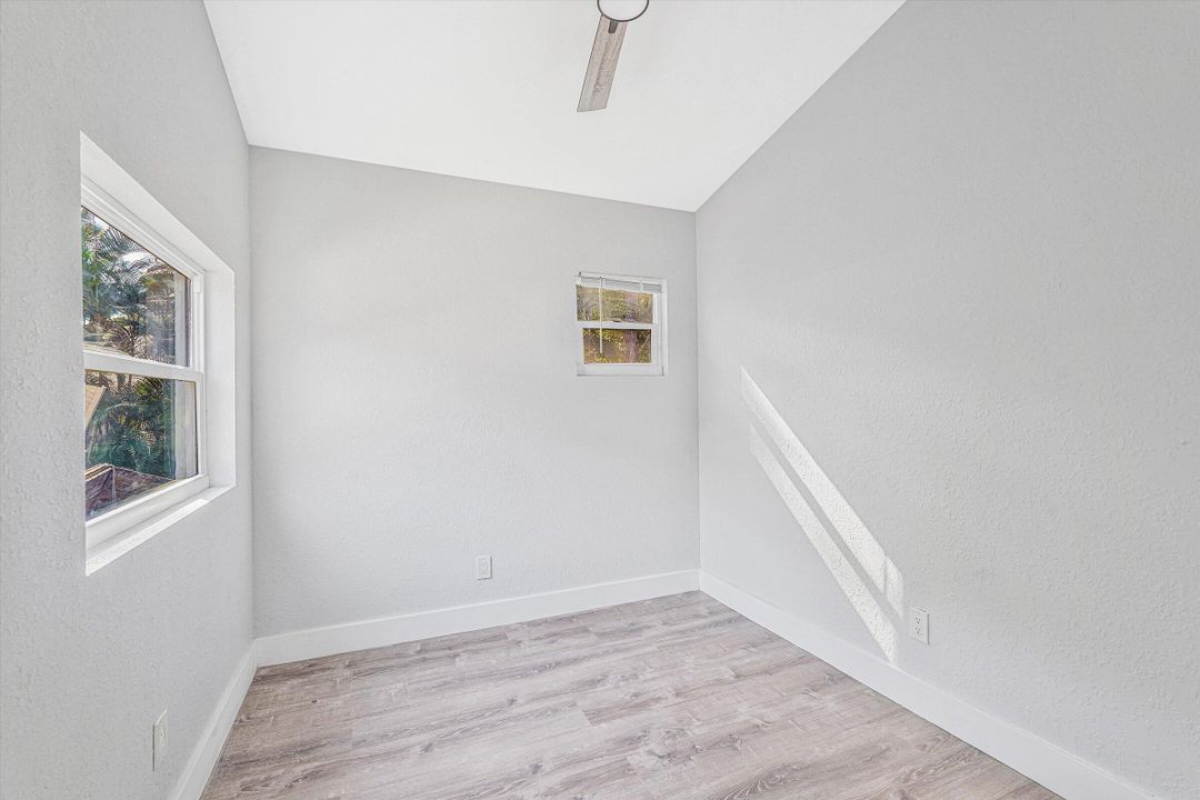 For Sale: $529,000 (3 beds, 2 baths, 1392 Square Feet)