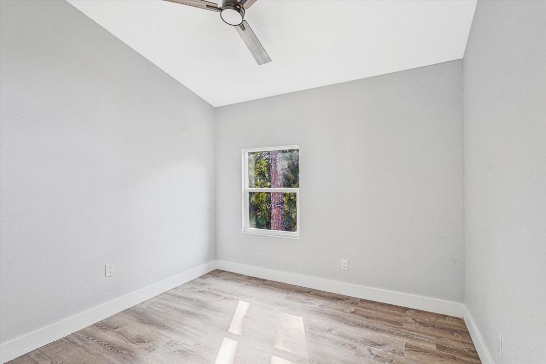 For Sale: $529,000 (3 beds, 2 baths, 1392 Square Feet)