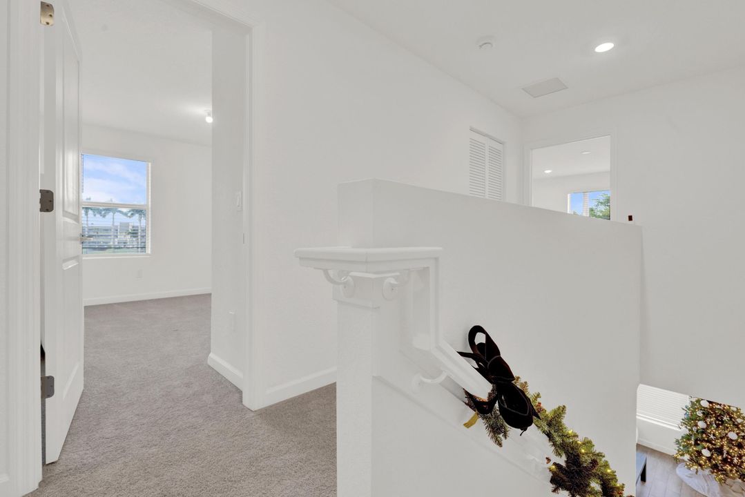 待售: $565,000 (4 贝兹, 2 浴室, 1750 平方英尺)