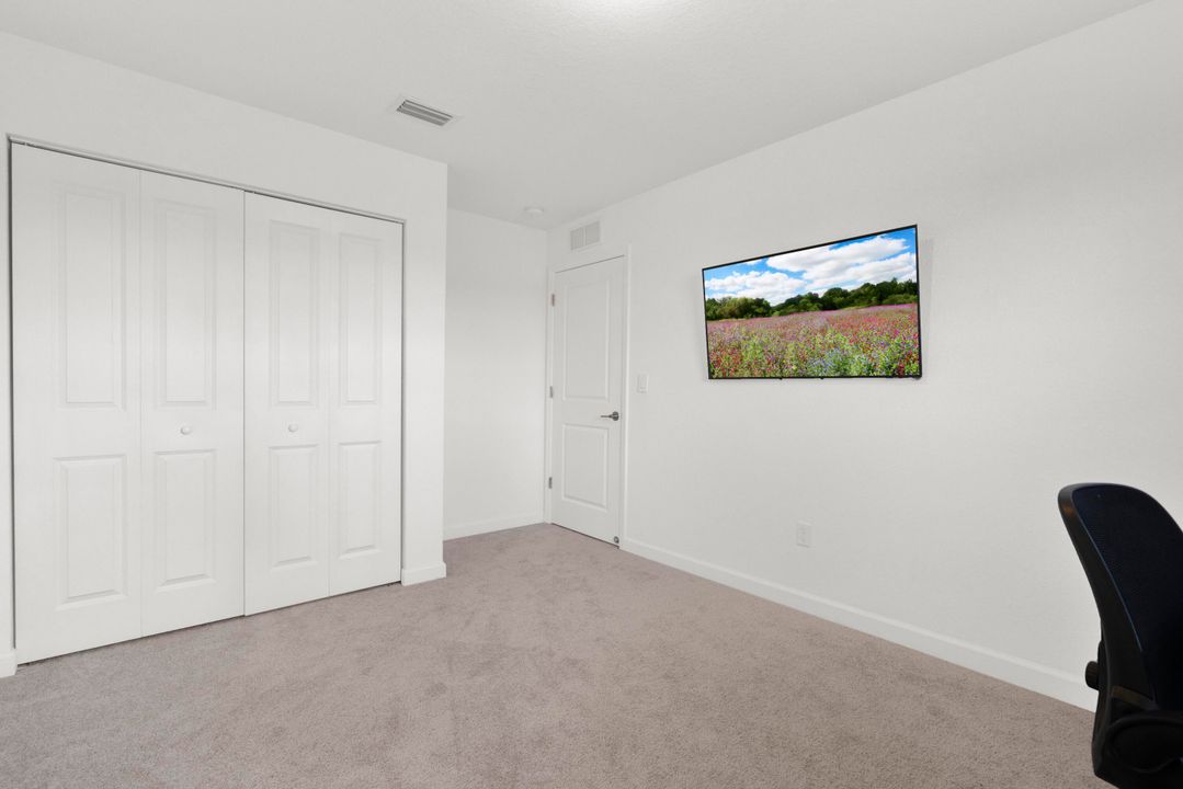 待售: $565,000 (4 贝兹, 2 浴室, 1750 平方英尺)