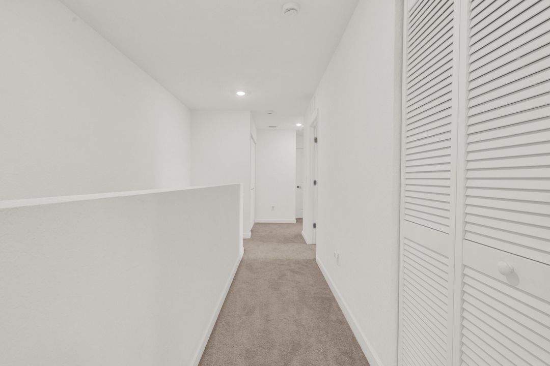 待售: $565,000 (4 贝兹, 2 浴室, 1750 平方英尺)