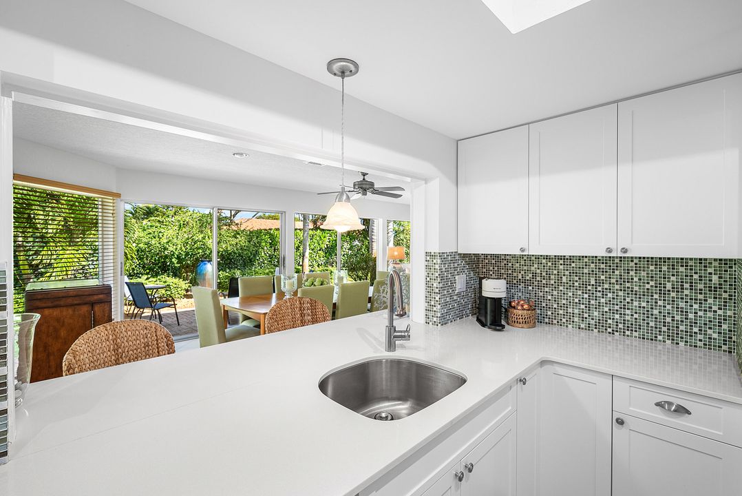 待售: $609,900 (3 贝兹, 2 浴室, 2129 平方英尺)