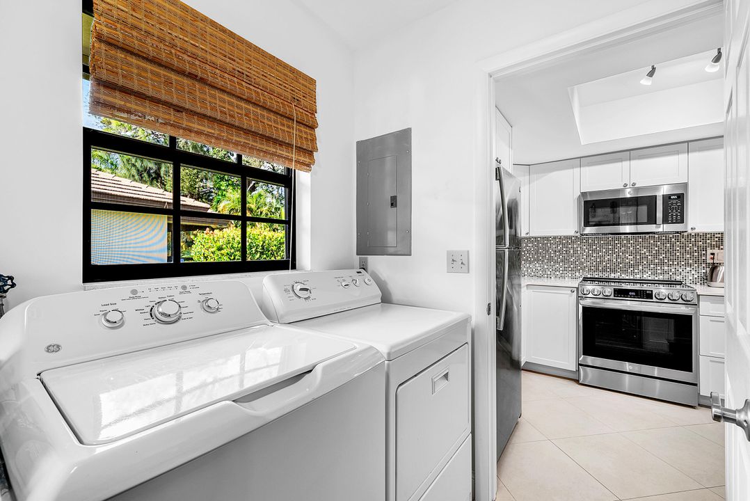 待售: $609,900 (3 贝兹, 2 浴室, 2129 平方英尺)