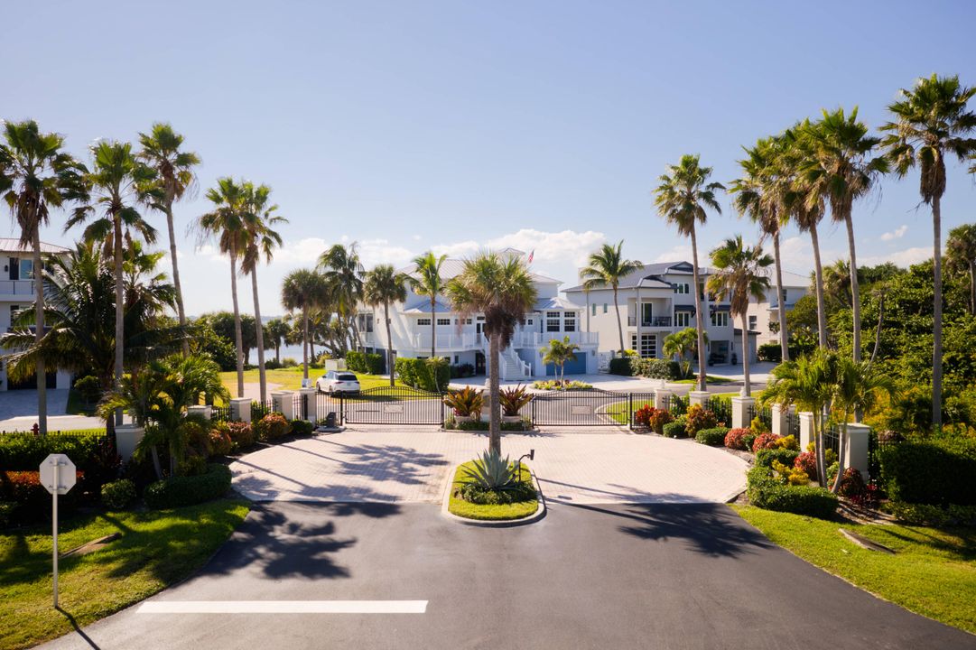 待售: $3,499,989 (4 贝兹, 3 浴室, 3807 平方英尺)