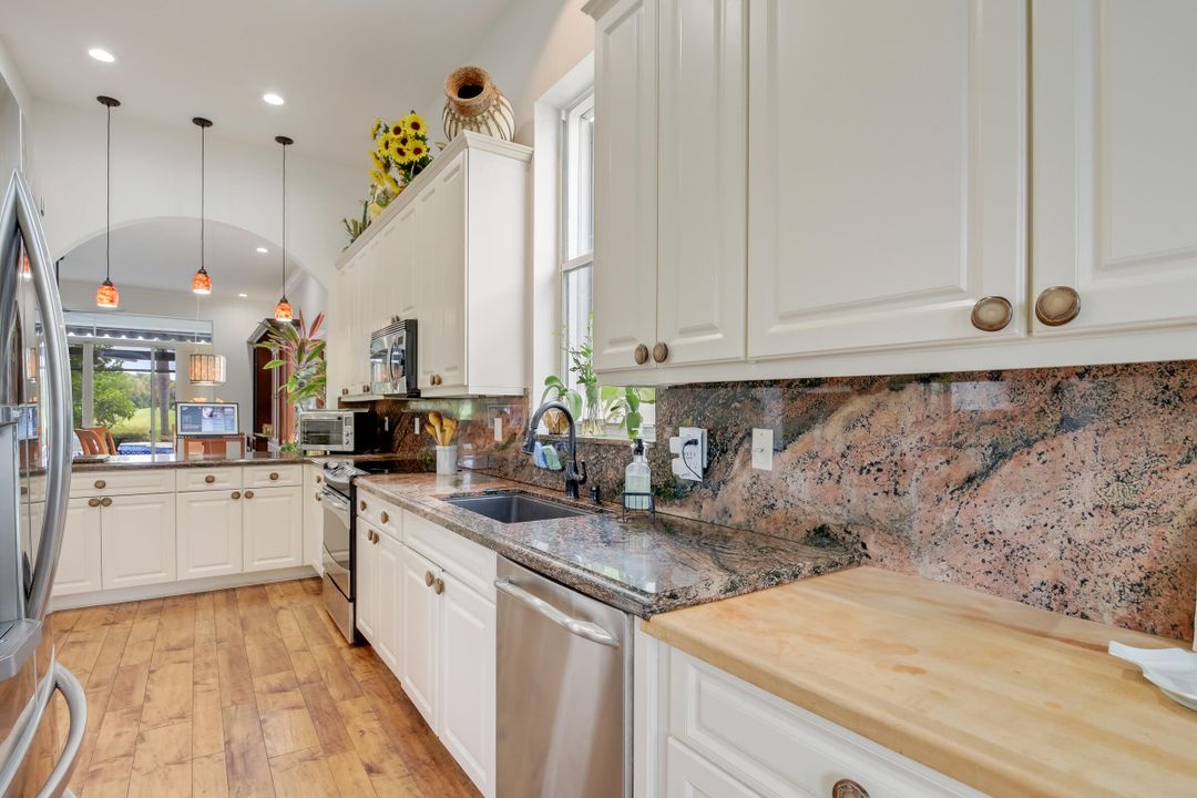 For Rent: $5,500 (3 beds, 2 baths, 2240 Square Feet)