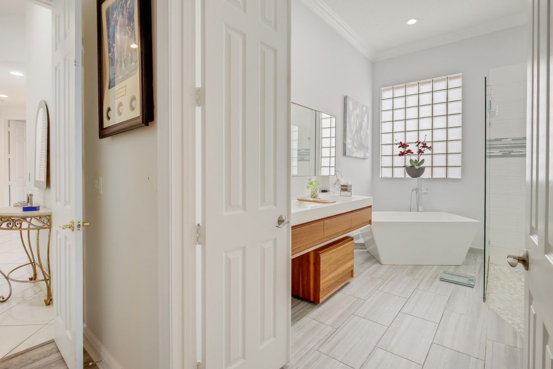 For Rent: $5,500 (3 beds, 2 baths, 2240 Square Feet)