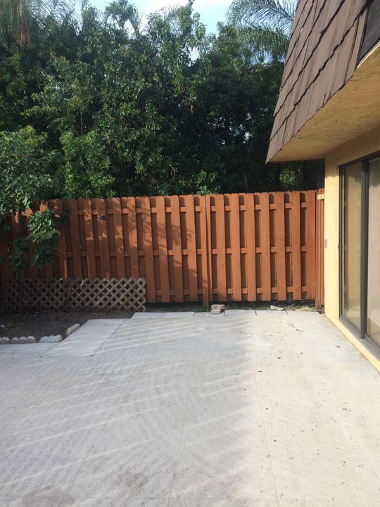 В аренду: $1,950 (2 спален, 2 ванн, 1512 Квадратных фут)