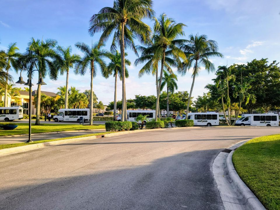 待售: $159,900 (2 贝兹, 2 浴室, 1215 平方英尺)