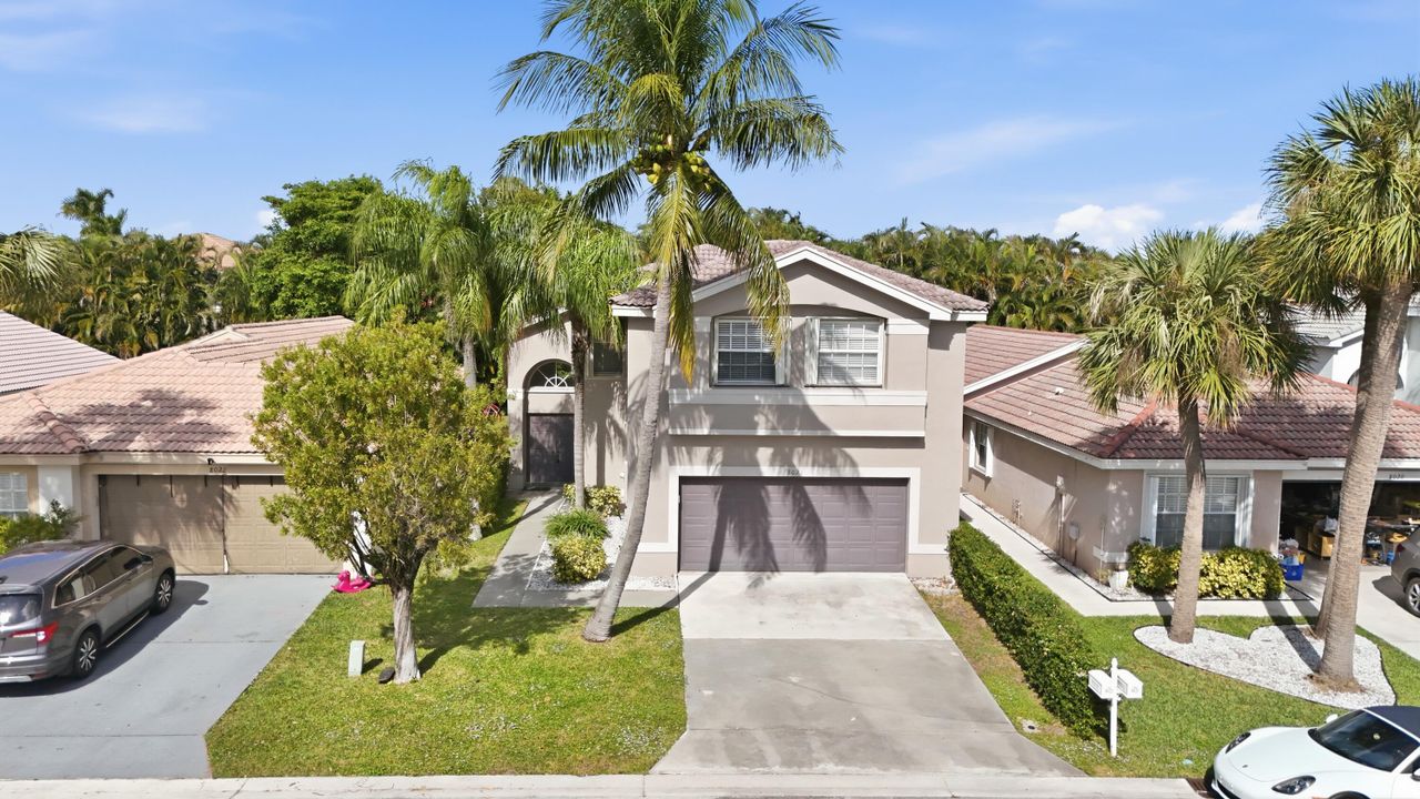 For Sale: $574,900 (4 beds, 2 baths, 2299 Square Feet)